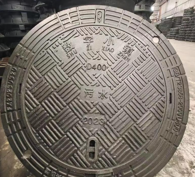 宽城球墨铸铁防沉降井盖展示